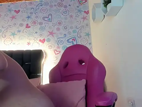 isa_rivas (F young) - milk show