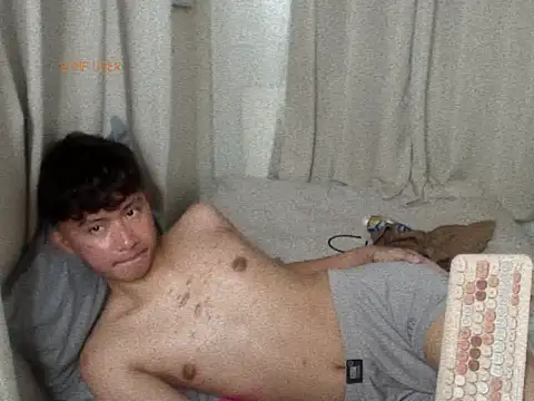 asiantwink0000 (M young) - make me cum