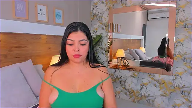 emabakker (F milf) - ass teasing