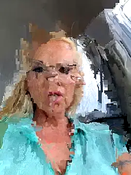 reyna63 (F mature) - Squirts 💦💦💦