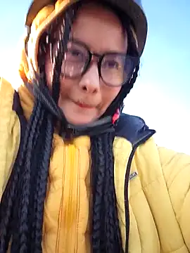 bellapaty (F milf) - show banana 🍌+ squirt 💦💥