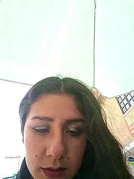 caroline__07 (Ask my age) - squirt in front of a stranger