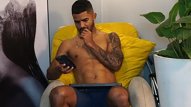 reik_vonn (M young) - cum show