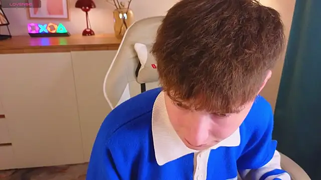 crisp1n (M young) - Cum Show