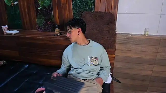 andy_joy_ (M young) - dance