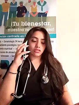 andrea-10_ (F young) - Walking NAKED 2 MINUTES  🔥-TICKET