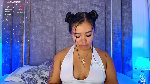 marianagarciaa__ (F young) - bounce my ass with oil