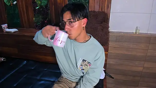 andy_joy_ (M young) - dance