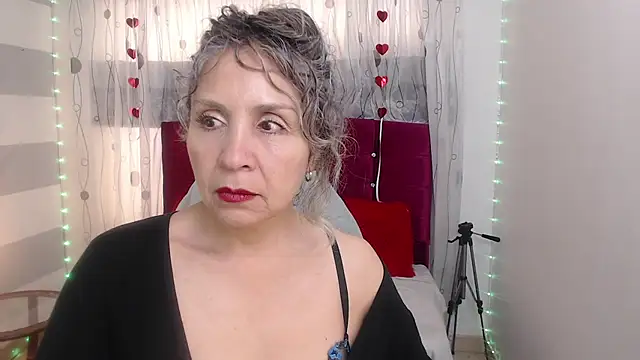 afrodita_sg (F mature) - Big Squirt