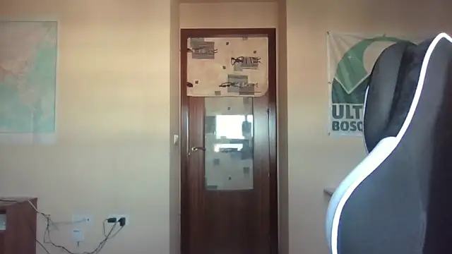 llopaco (M mature) - show ass