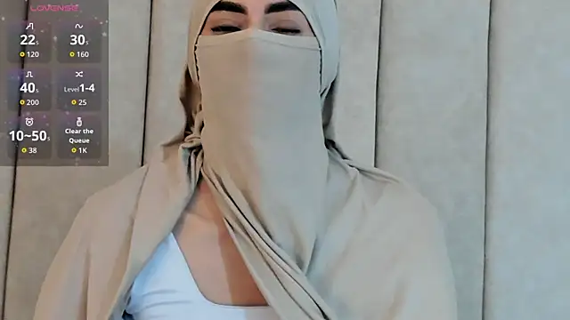 _zahiira_ (F young) - full NAKED+ off hijab