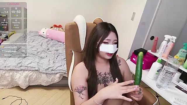 milk_sola (F young) - 가슴 로션 마사지