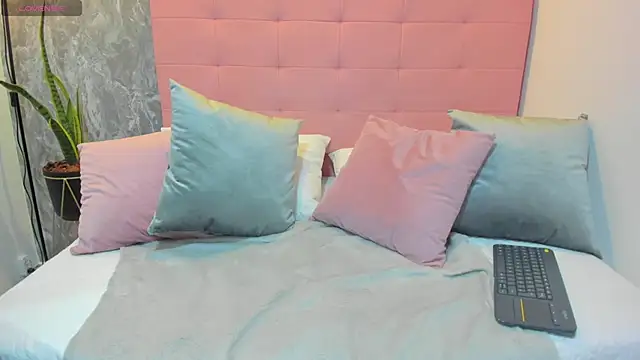 karina_carmona (F teen) - A tender smile 😊✨