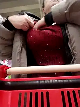 lorrain_dorrie (F mature) - Show underwear