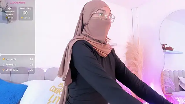 ridwana_ (F young) - show tits😈​💋​😳