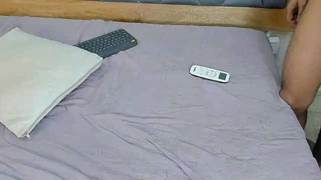 yayi_derek (G young) - cum + squir (doggy)