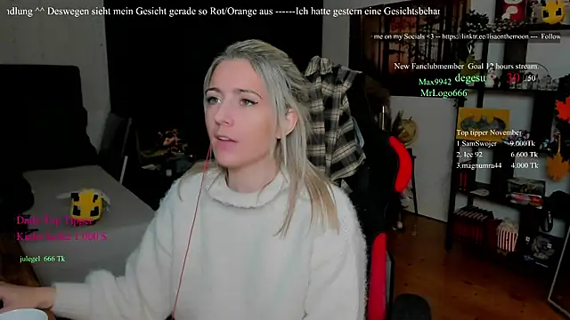 Lisaonthemoon webcam