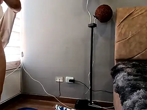 Sweetlove_243 webcam