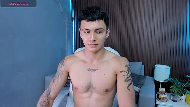 Leo_santoro webcam