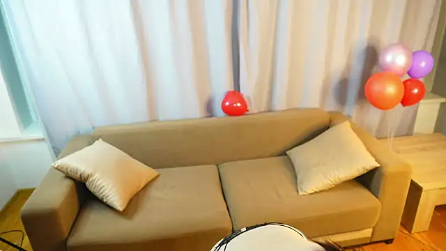 CharleenHosten webcam