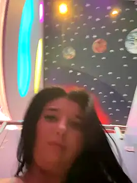 tisha_busty (F milf) - A MAD SQUIRT ON YOUR FACE