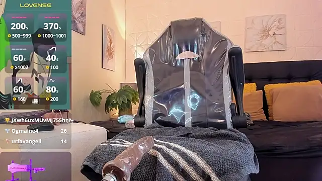 juandiamonds98 - JUANDIAMONDS98's free webcam