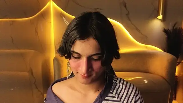 zoe_tp (T teen) - I MASTURBATE MY COCK