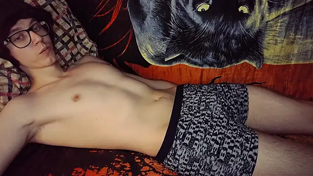 littledaddyflex (Ask my age) - make this big cock explode