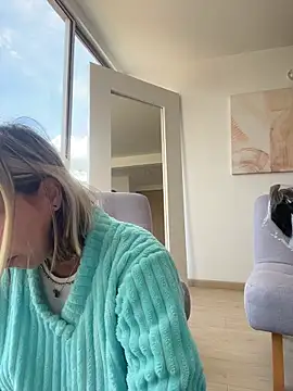 ameellie (F young) - OIL IN PUSSY