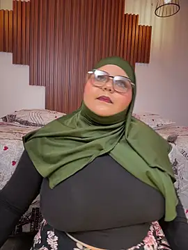 _shara_handal_ (F young) - TOY NORA AND OIL IN TITS