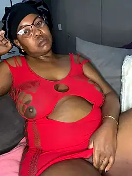 sweetcandy84 (F milf) - Help me pay my Rent ❤️