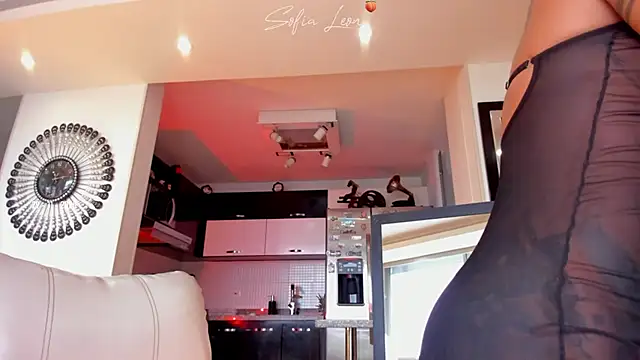 sofiasexhot (F milf) - big squirt