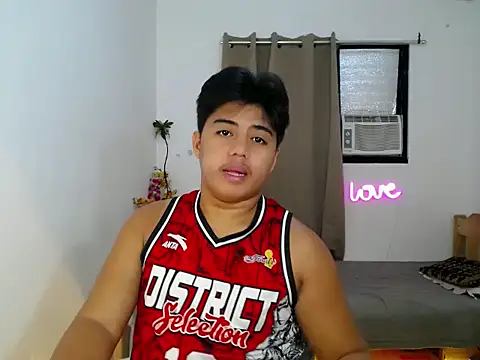 hugecock2hundle_intown (M twink) - Im new here please be kind