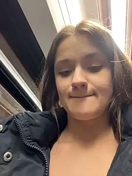 kittyqueeny (F young) - 2 fingers stretch tight pussy in restr😈