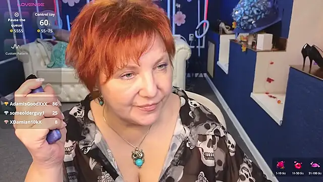 kira_kenett (F mature) - Treats for the girls