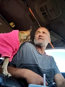 DatingProfile_USA_43_str8