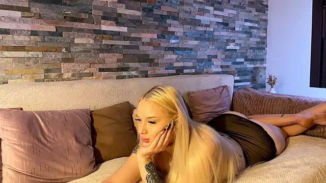 aurora_asti (Ask my age) - 💦🔥Cum on Face💦🔥