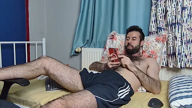 hairybearcb (Ask my age) - Take off my short