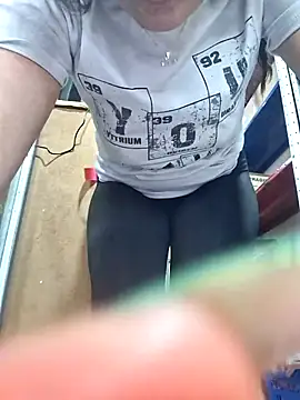 niidia (F young) - Squirt