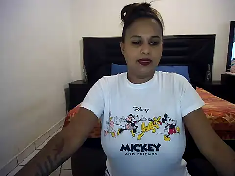 indianqueeny4u (F milf) - make my pussy go crazy n wet