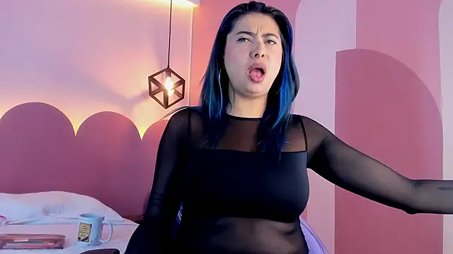 valeryboobs1 (F milf) - naked dance eortic oil body and control