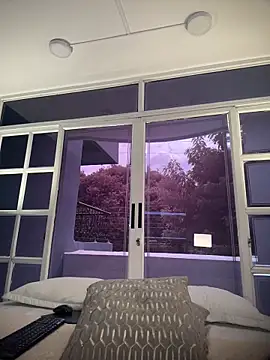 beella1_ (F teen) - go out all over my house naked