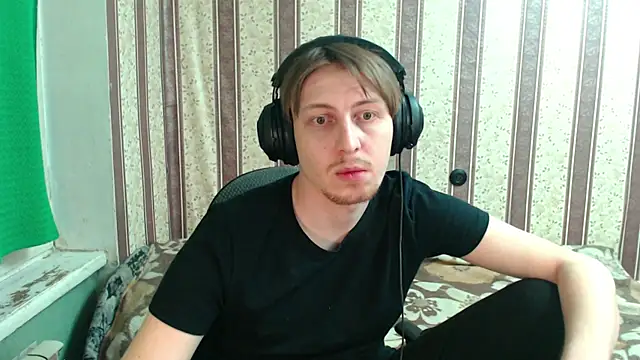 darienlarge (M young) - cum show