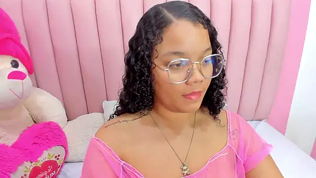 isabella_020 (F young) - squirt, fuck pussy in missionary 💦🔥😋