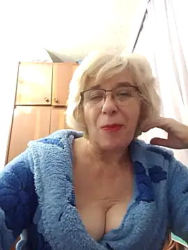 52MiaLove02 Live Webcam on Stripchat