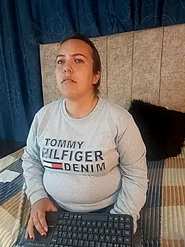 sofi-brown (F young) - 2 finger in mi ass and suck