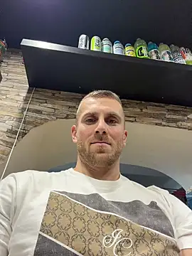 trainwithme (M young) - Big cum on the mirror at work!!