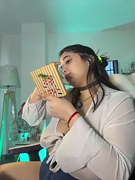 tati_reyess (F young) - tittyfuck