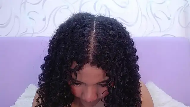 kittybrookex (F young) - play with my ass and 2 fingers inside 💕