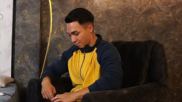 ryan_hunt (M young) - naked